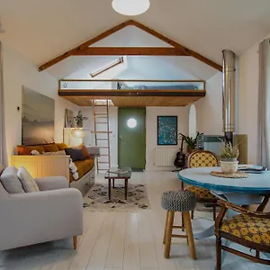 The Carton Store Loft Apt , Cork Ireland